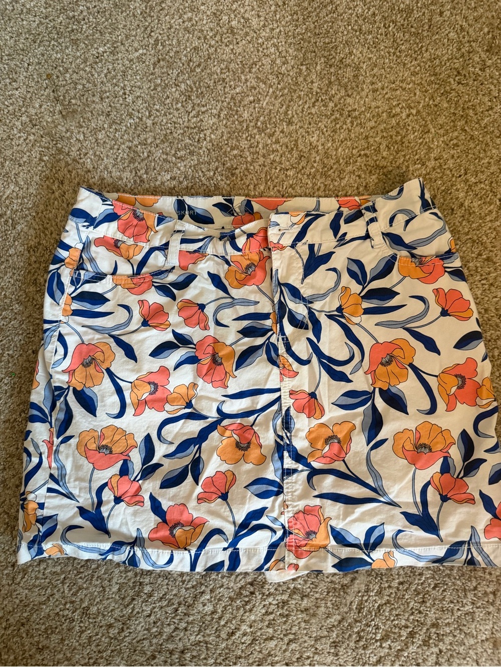 St. John's Bay White Floral Mini Skirt with Coral & Navy